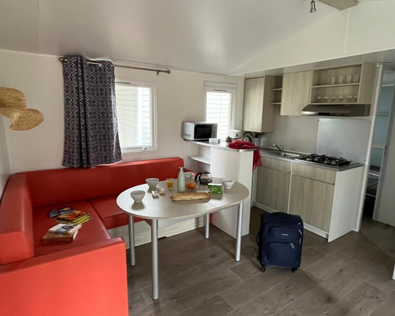 Camping Le Relais Du Leman Messery Exteriör bild